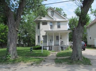 1015 W 43rd St, Ashtabula, OH 44004