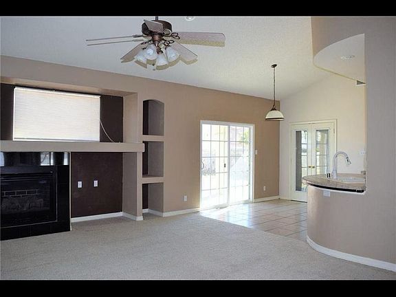 3rd image of 3012 Tierra Fresno Dr