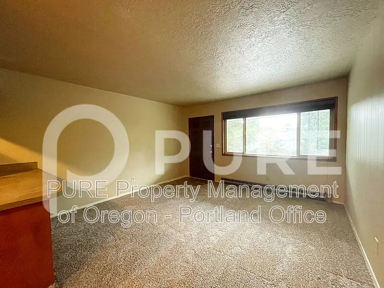 1135 SE 27th Ave — Photo 4