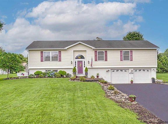 2nd image of 88 Canterbury Dr