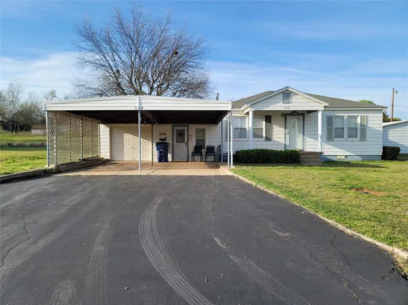 604 Winona Blvd, Lindsay, OK 73052