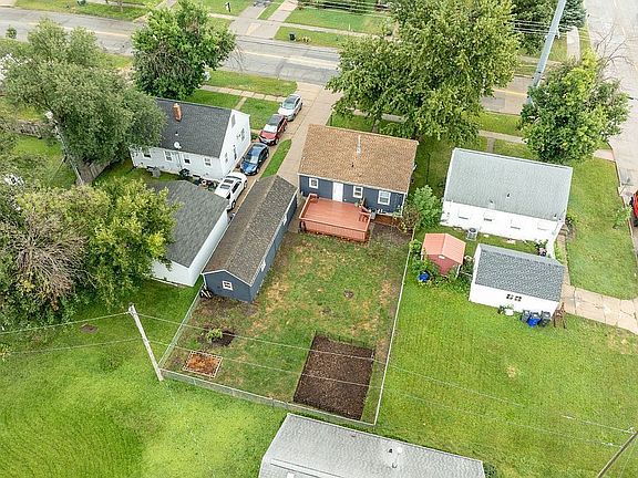3rd image of 150 18th St SW