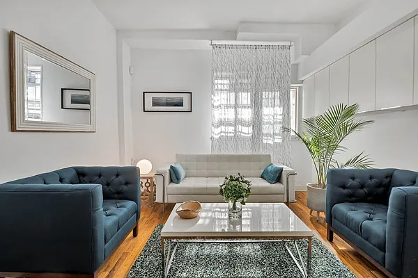 Sold by City Roots Realty | media 1