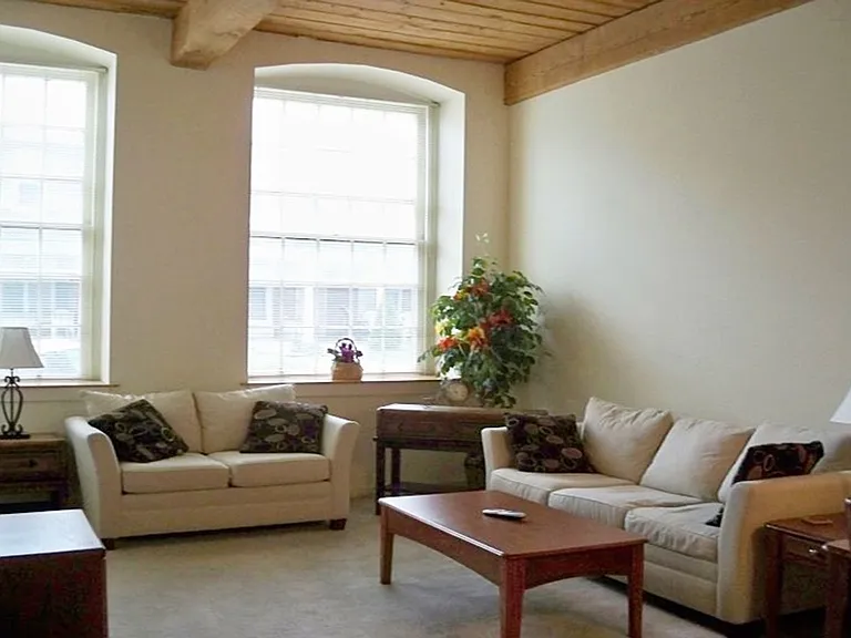 Peach Alley Court — Photo 12