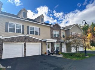 605 Worthington Ter, Wynantskill, NY 12198