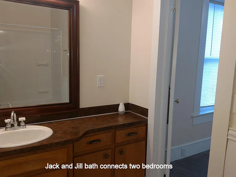 212 Dianne St — Photo 13