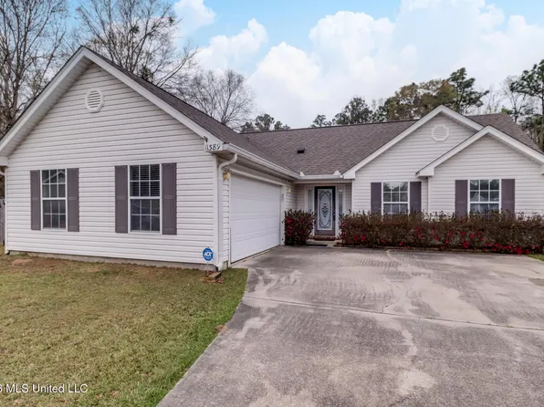 11389 Jessica Dr, Gulfport, MS 39503