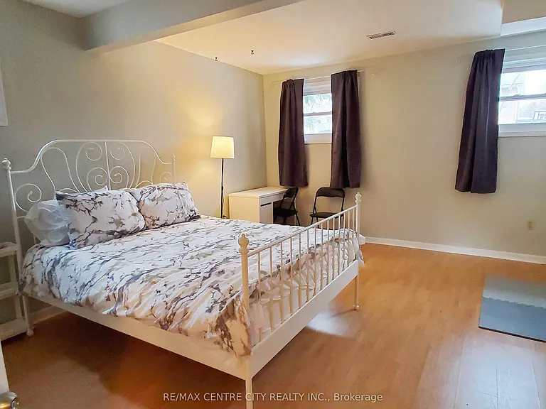 116 Paperbirch Cres E #UPPER — Photo 6