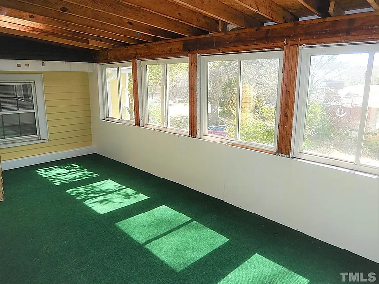 1015 Oberlin Rd — Photo 20