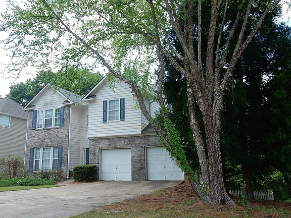 3rd image of 7025 Surrey Dr