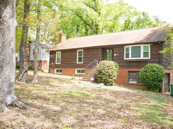 3108 Covewood St, High Point, NC 27265