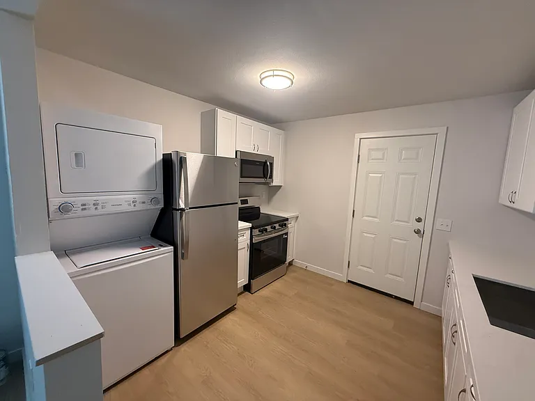 3911 Burwell St #A — Photo 3