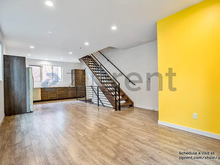 9607A Roosevelt Way NE — Photo 4