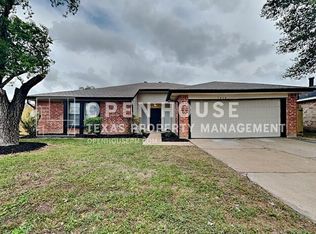 7414 Skylight Ln, Houston, TX 77095