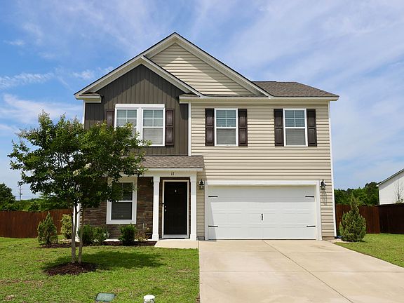 4th image of 17 Carriagebrook Cir