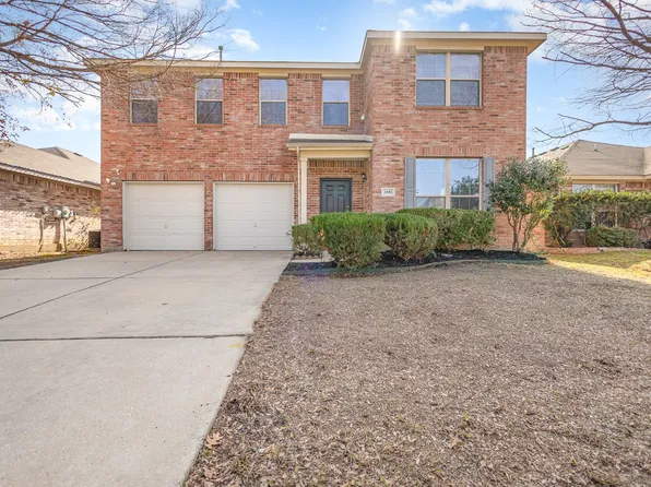 2851 Park Place Dr, Grand Prairie, TX 75052