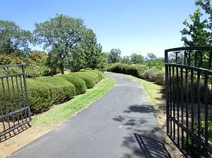 5th image of 7829 Sans Souci Dr