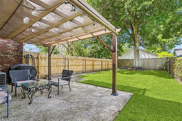 130 Helios Ave — Photo 16
