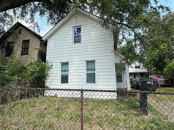 2nd image of 5053 Pershing Ave