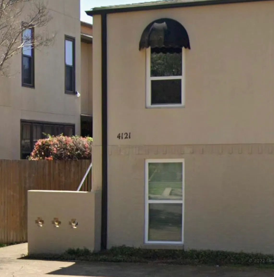 2 bed, 900 sqft, $2,500 — Photo 1