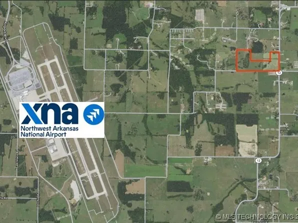 14400 W Cowan Rd, Gentry, AR 72734