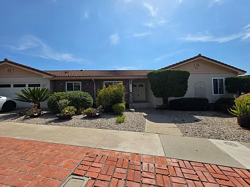 6437 Elmhurst Dr Photo 1