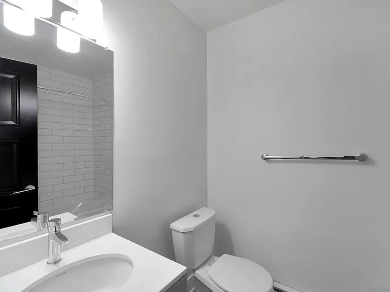 130 Stewart Ave #9 — Photo 19