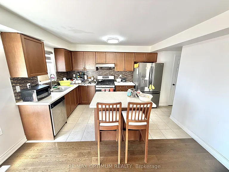 7 Barnham St — Photo 8