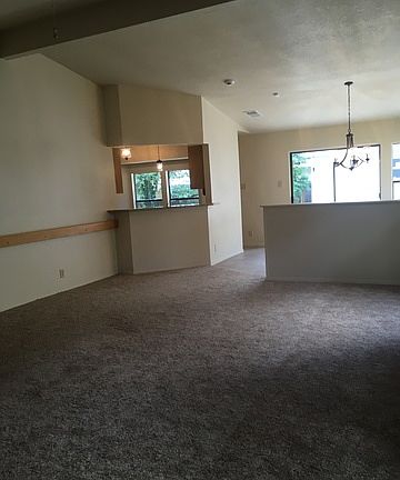 2nd image of 6826 Country Lawn