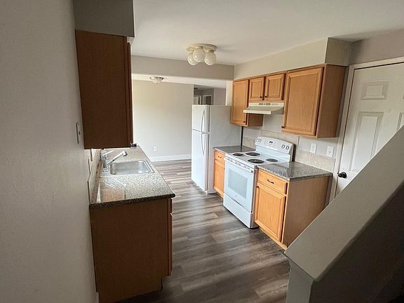 4th image of 2711 NE 84th Ave #2711