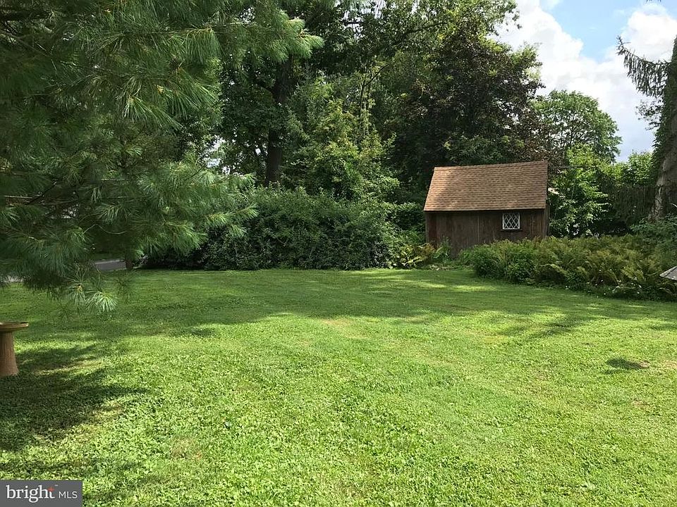 2nd image of 3537 Winding Way