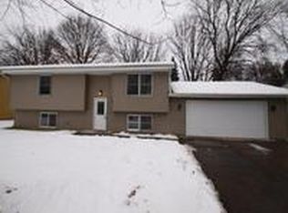 13216 Union Terrace Ln N, Champlin, MN 55316