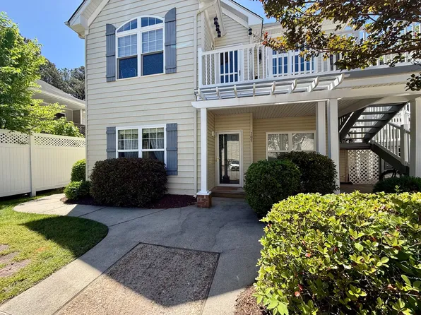 400 Coastal Walk Pl APT 105, Virginia Beach, VA 23451