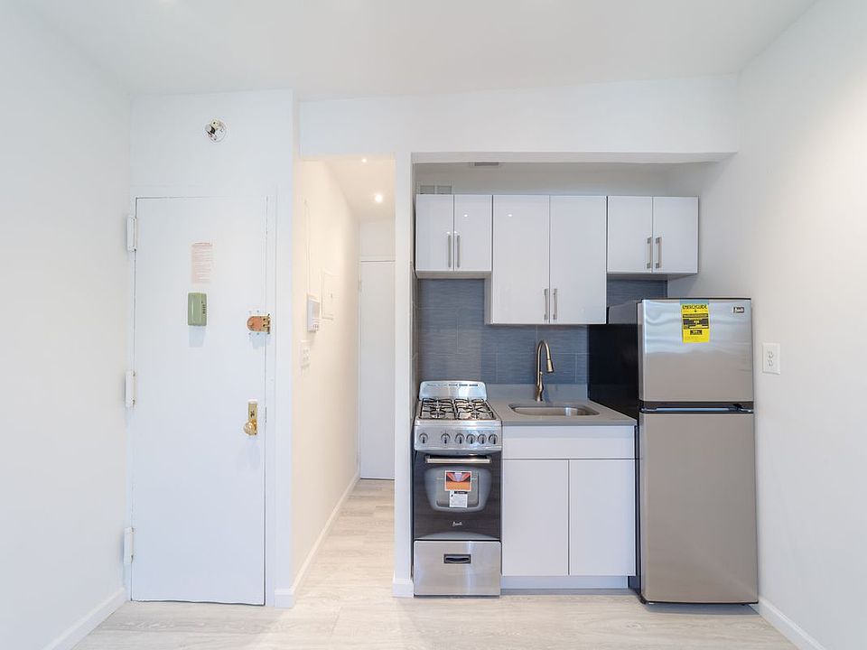 2nd image of 222 1st Ave APT 4