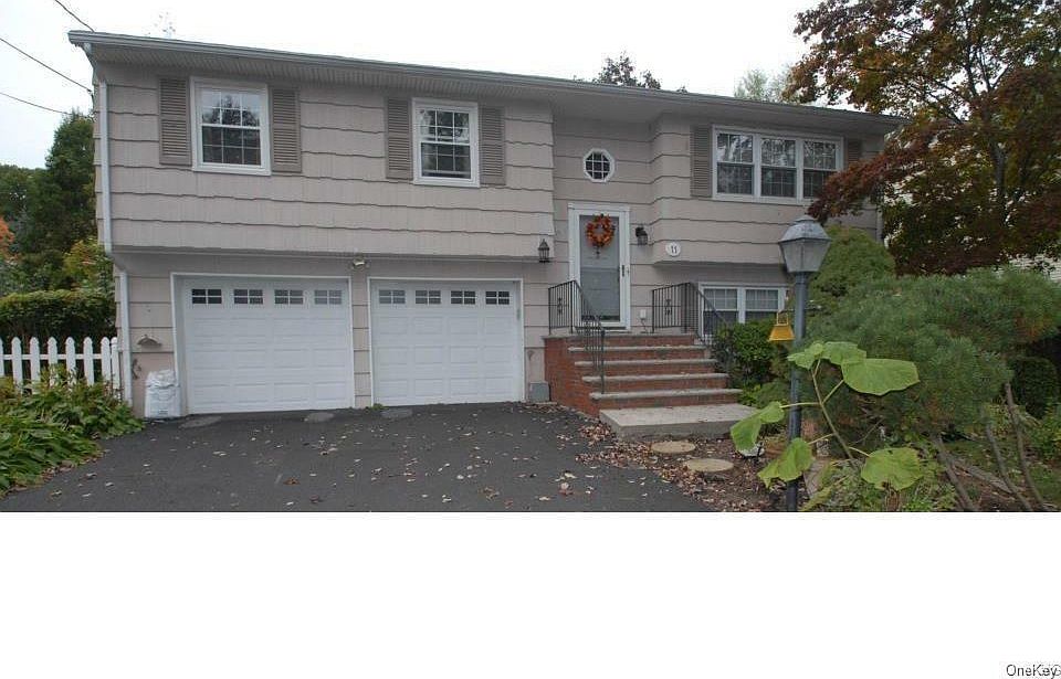 1st image of 11 Piermont Pl