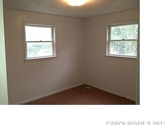5th image of 130 Kilborne Dr