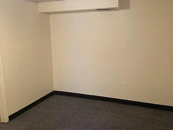 2 bed, $1,300 — Photo 4