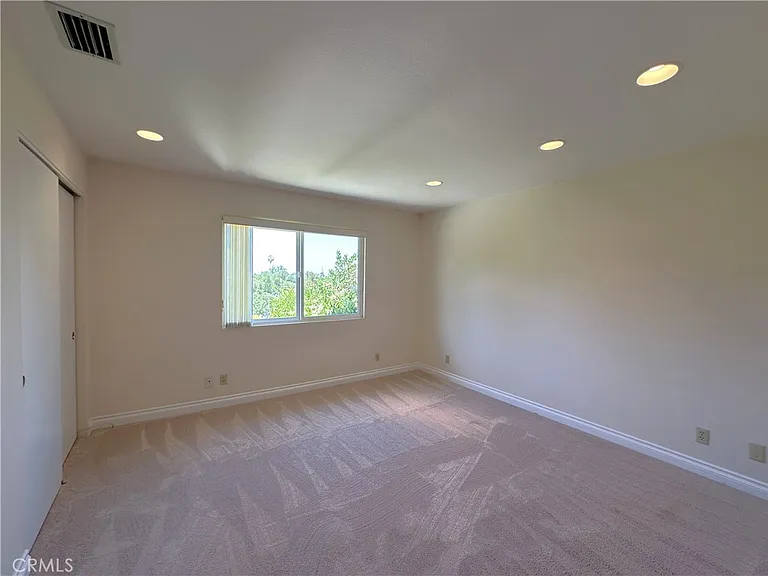 26543 Academy Dr — Photo 25