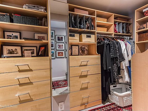 5th image of 200 W 79th St #10RS