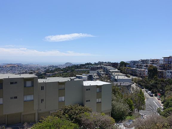 4th image of 60 Crestline Dr #1