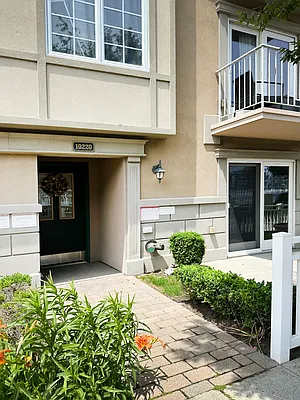 Rented by Compass | media 8