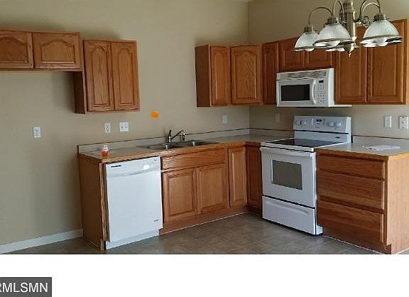 3rd image of 205 7th Ave NW