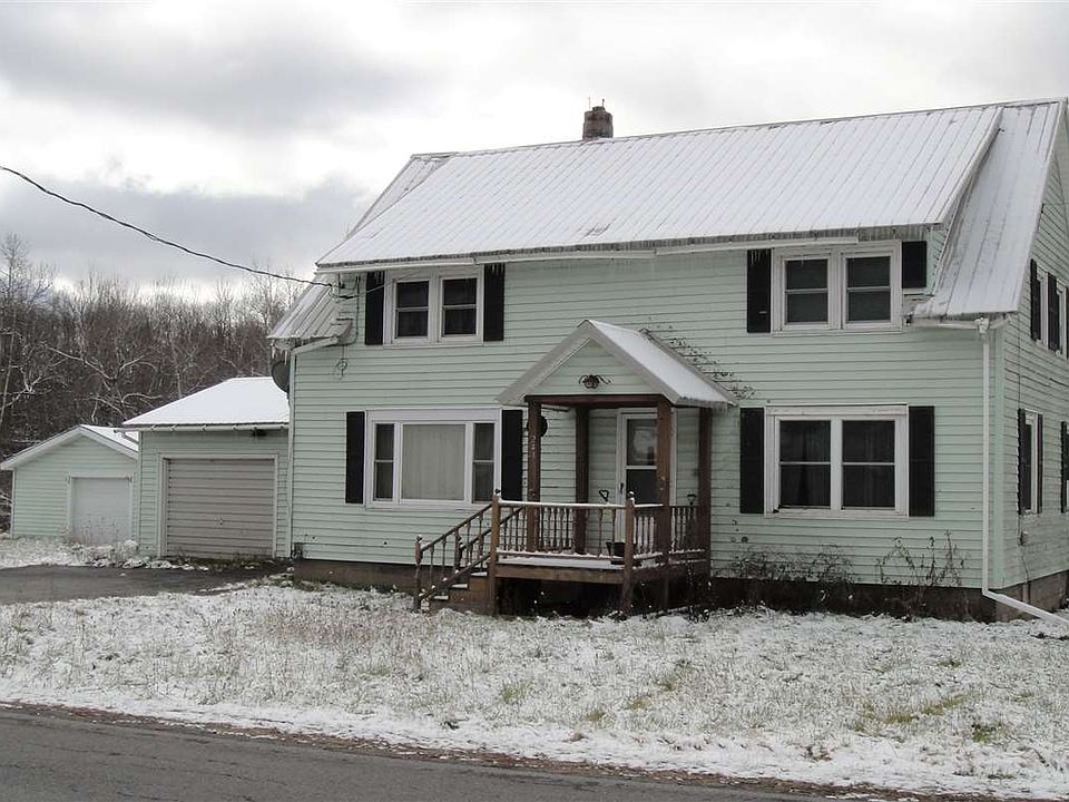 2nd image of 243 Clinton St