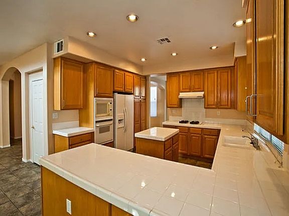 4th image of 8582 Coyote Peak Cir