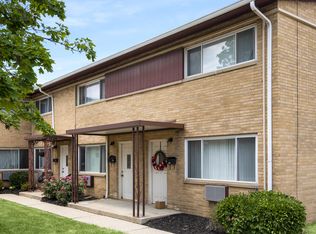 7950 Mentor Ave #J203, Mentor, OH 44060