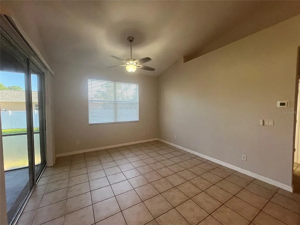 3 bed, 2.0 bath, 2173 sqft, $2,100 — Photo 4