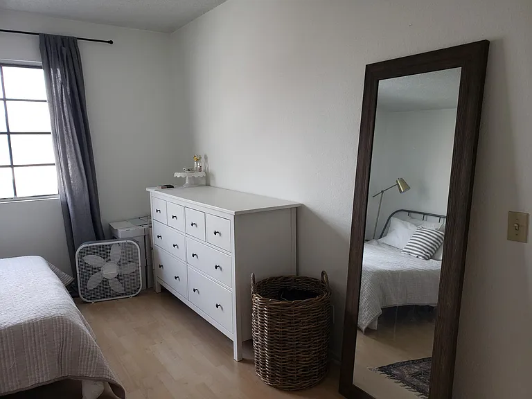 1013 W Linden St #18 — Photo 16