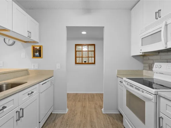 45 Plantation Dr APT 204, Vero Beach, FL 32966