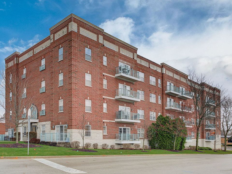 1st image of 245 W Johnson St Unit 304