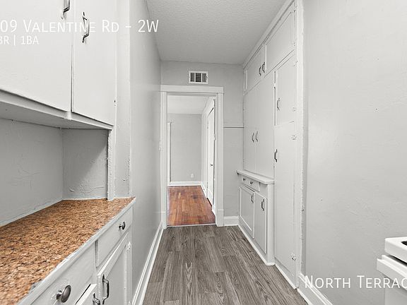 3rd image of 509 Valentine Rd APT 2W